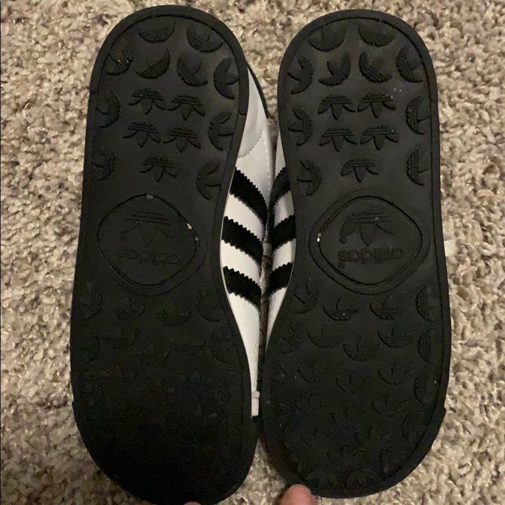Adidas Samoa - Picture 3 of 3